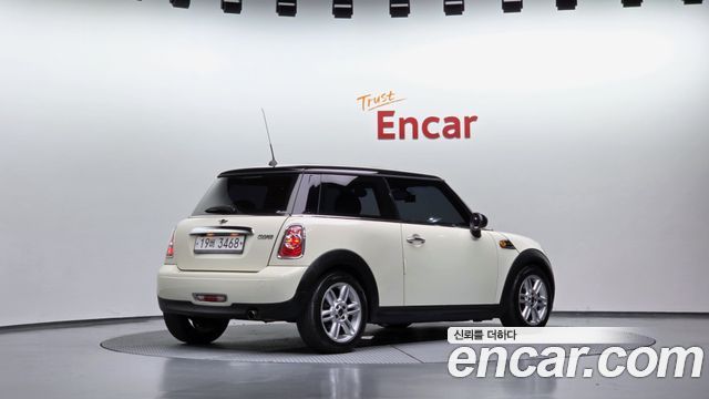 Mini Cooper 2012 — photo 2