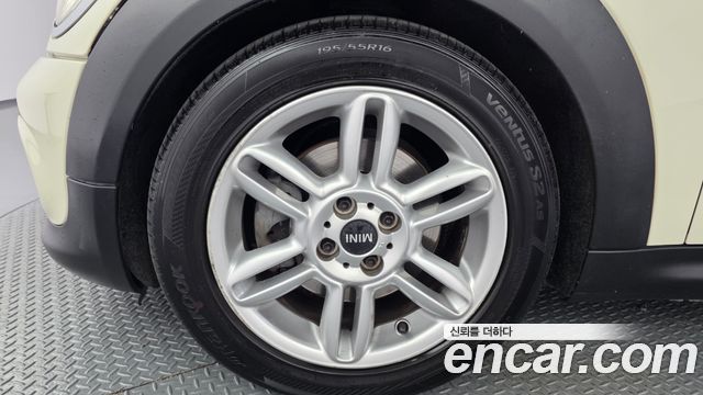 Mini Cooper 2012 — photo 5