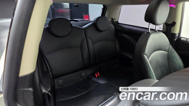 Mini Cooper 2012 — photo 12