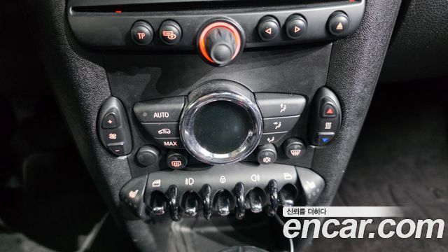 Mini Cooper 2012 — photo 19