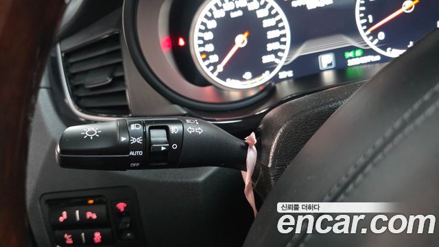 Kia K9 2015 — photo 27