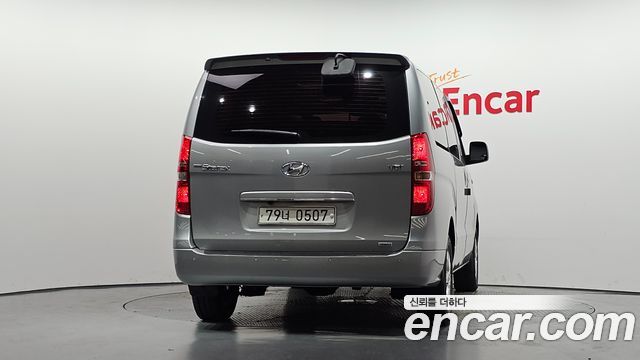 Hyundai Starex 2014 — photo 4