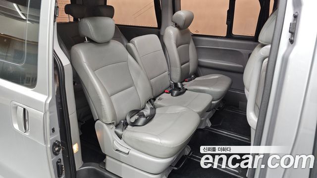 Hyundai Starex 2014 — photo 17