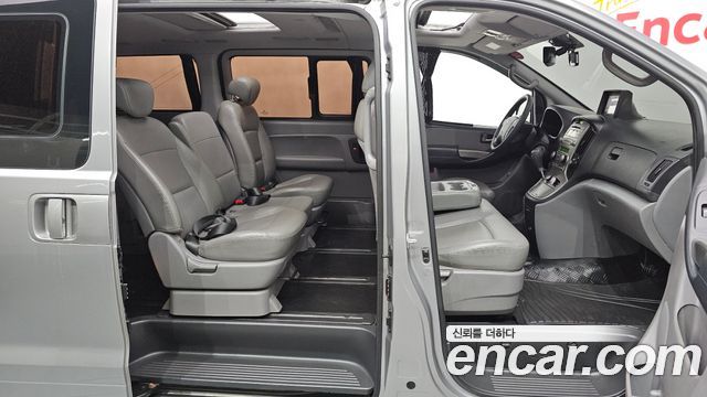 Hyundai Starex 2014 — photo 18