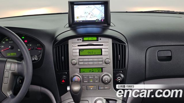 Hyundai Starex 2014 — photo 20