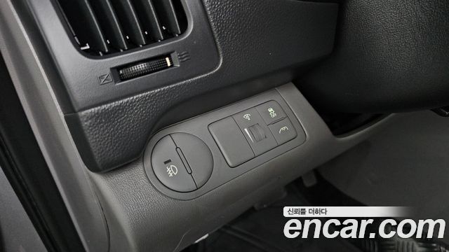 Hyundai Starex 2014 — photo 23