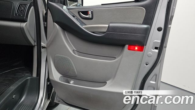 Hyundai Starex 2014 — photo 14