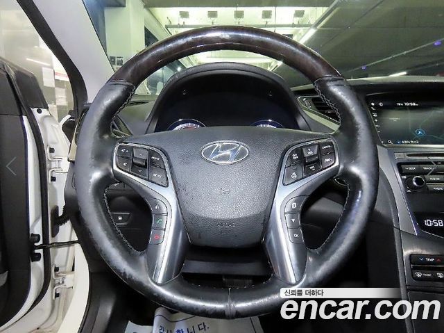 Hyundai Grandeur 2016 — photo 8