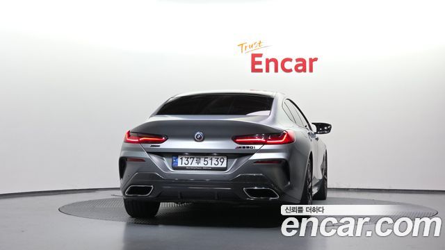BMW 8-Series 2023 — photo 4