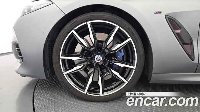 BMW 8-Series 2023 — photo 5