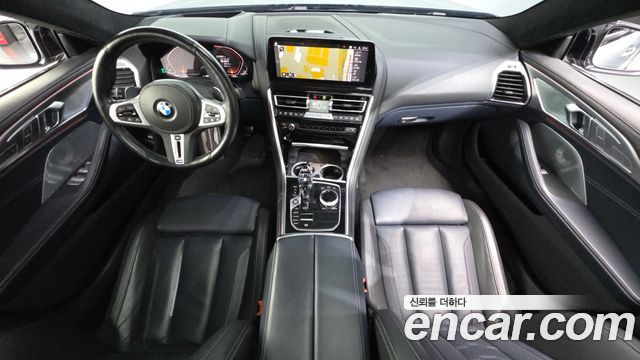 BMW 8-Series 2023 — photo 10