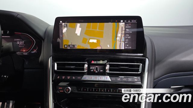 BMW 8-Series 2023 — photo 20
