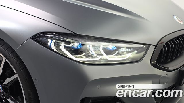 BMW 8-Series 2023 — photo 8