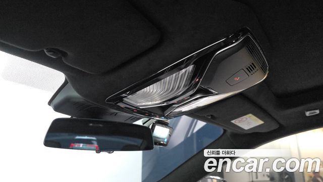 BMW 8-Series 2023 — photo 28