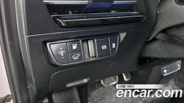Kia EV6 2022 — photo 17