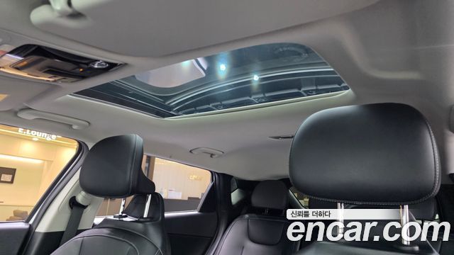 Kia EV6 2022 — photo 18