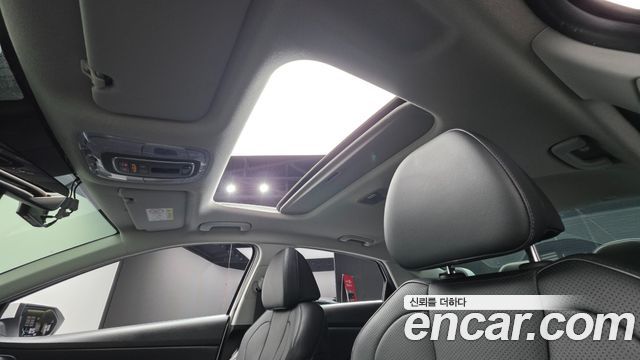 Hyundai AVANTE 2021 — photo 17