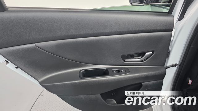 Hyundai AVANTE 2021 — photo 15