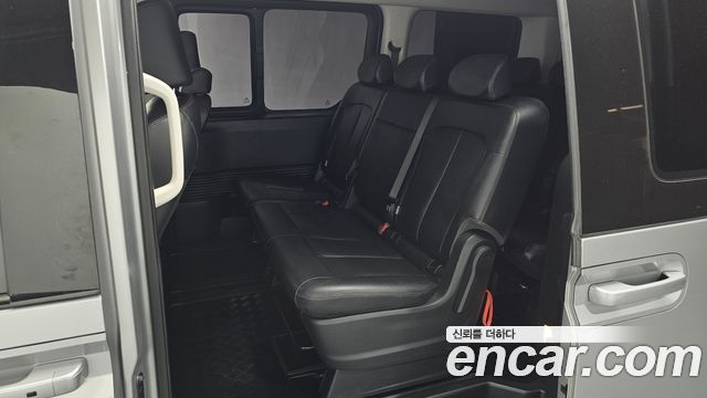 Hyundai Staria 2024 — photo 12