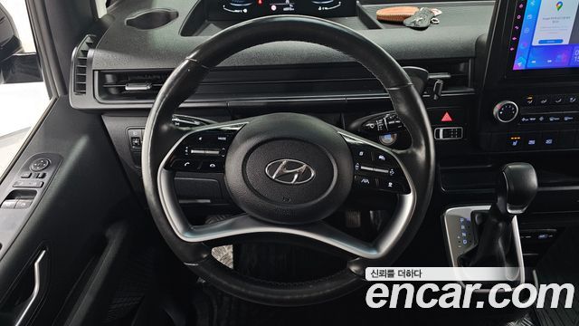 Hyundai Staria 2024 — photo 13