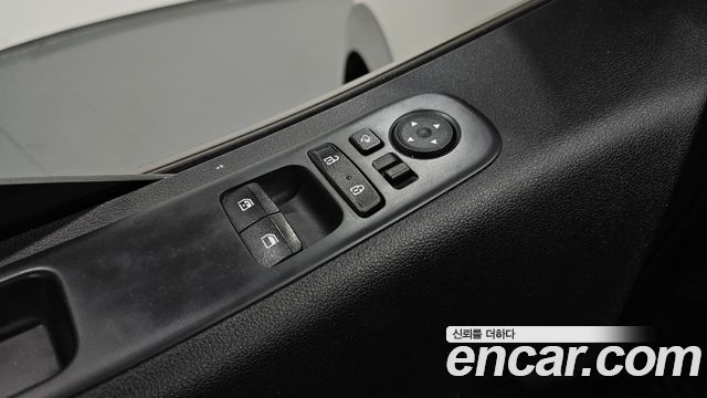 Hyundai Staria 2024 — photo 17