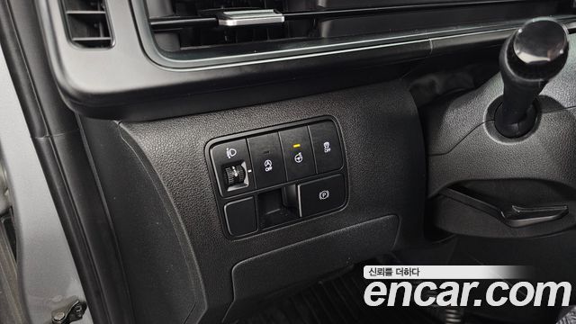 Hyundai Staria 2024 — photo 18
