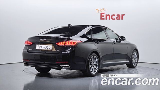 Genesis G80 2017 — photo 2