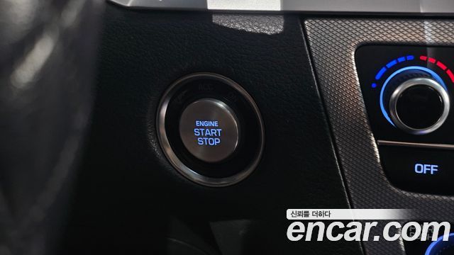 Genesis G80 2017 — photo 28