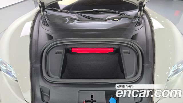 Porsche Taycan 2021 — photo 6