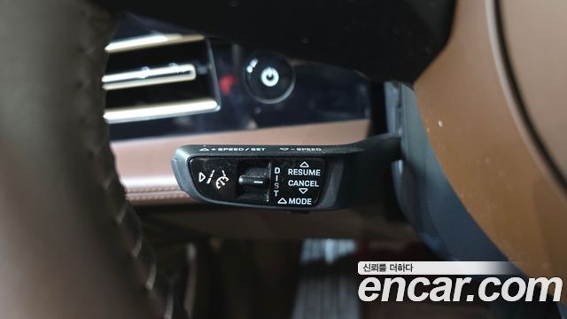 Porsche Taycan 2021 — photo 29