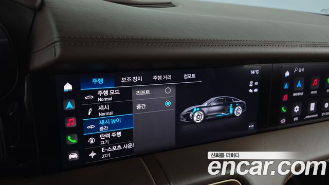 Porsche Taycan 2021 — photo 34