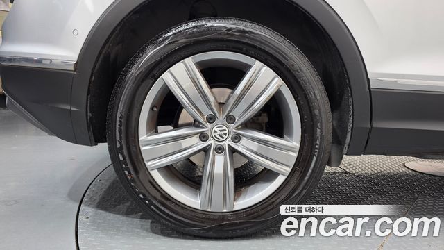 Volkswagen Tiguan 2018 — photo 5