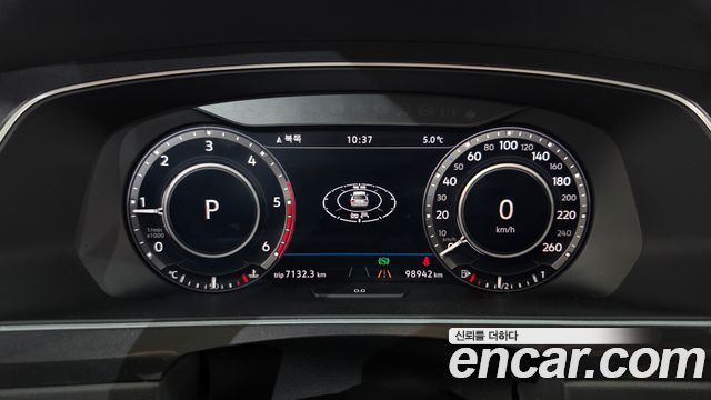 Volkswagen Tiguan 2018 — photo 11