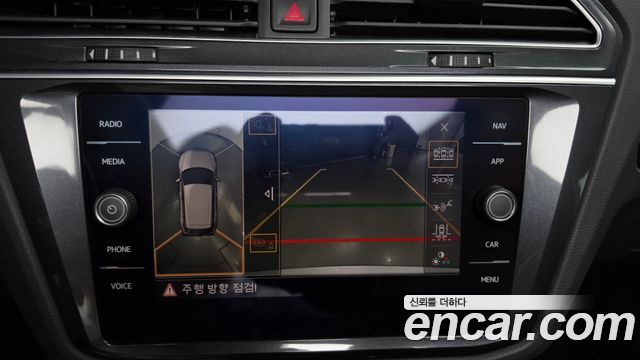 Volkswagen Tiguan 2018 — photo 20