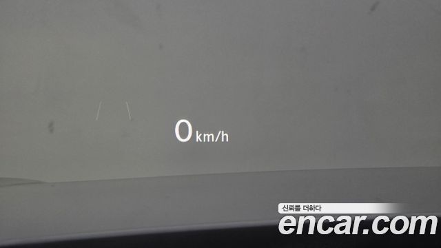 Volkswagen Tiguan 2018 — photo 23