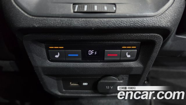 Volkswagen Tiguan 2018 — photo 25