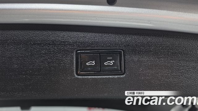Volkswagen Tiguan 2018 — photo 34