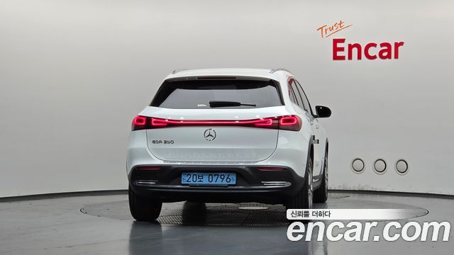 Mercedes-Benz EQA 2021 — photo 4
