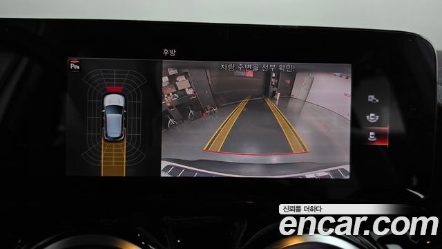 Mercedes-Benz EQA 2021 — photo 20