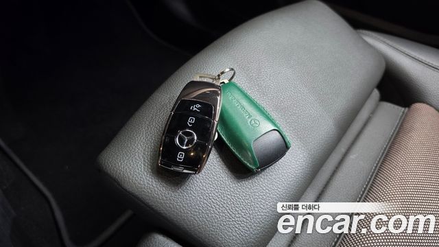 Mercedes-Benz EQA 2021 — photo 21