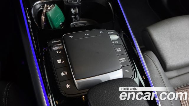 Mercedes-Benz EQA 2021 — photo 24