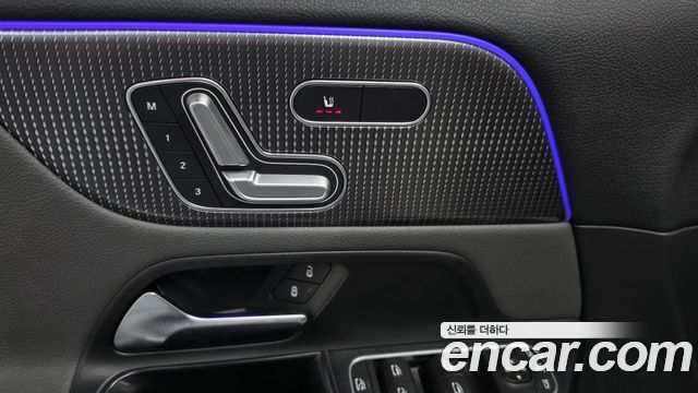 Mercedes-Benz EQA 2021 — photo 28