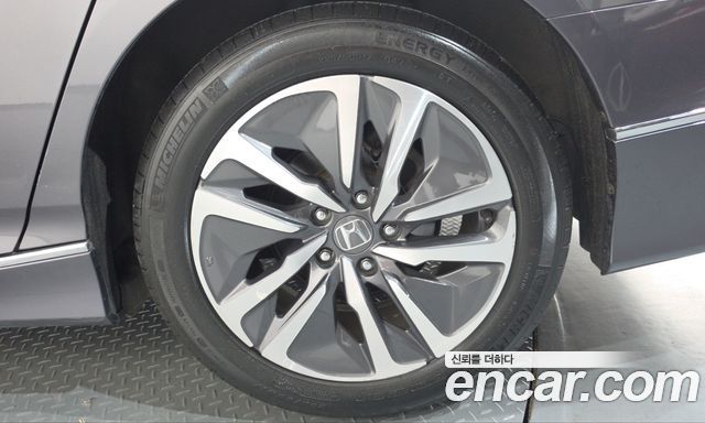 Honda Accord 2019 — photo 7