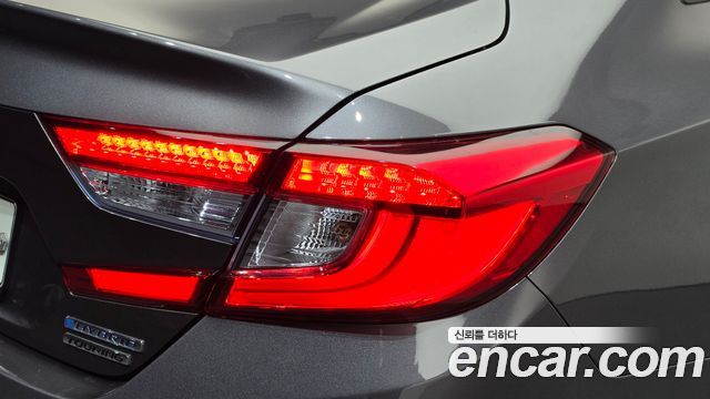 Honda Accord 2019 — photo 9