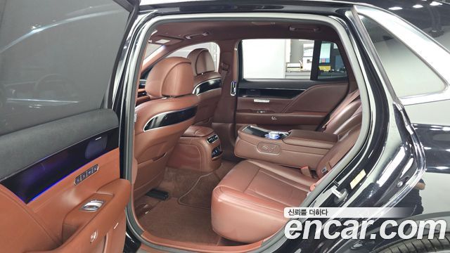 Genesis G90 2022 — photo 17