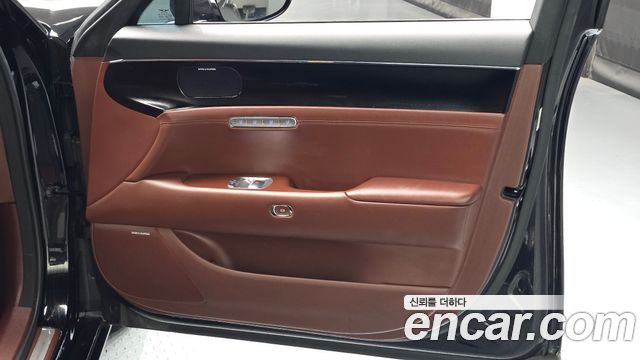 Genesis G90 2022 — photo 15