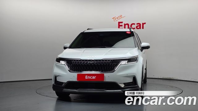 Kia Canival 2023 — photo 3