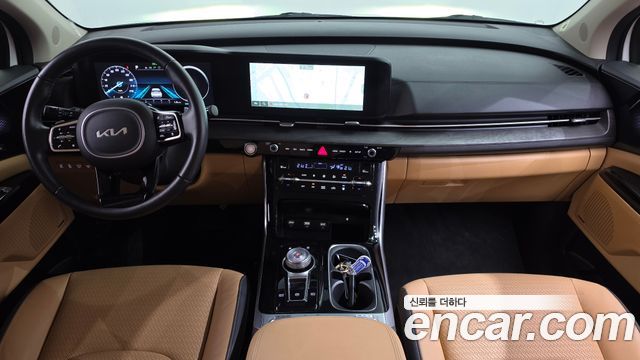 Kia Canival 2023 — photo 10