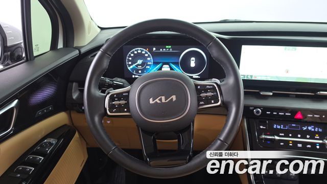Kia Canival 2023 — photo 18