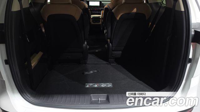 Kia Canival 2023 — photo 24